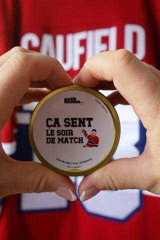 It smells like game night - Hockey candle